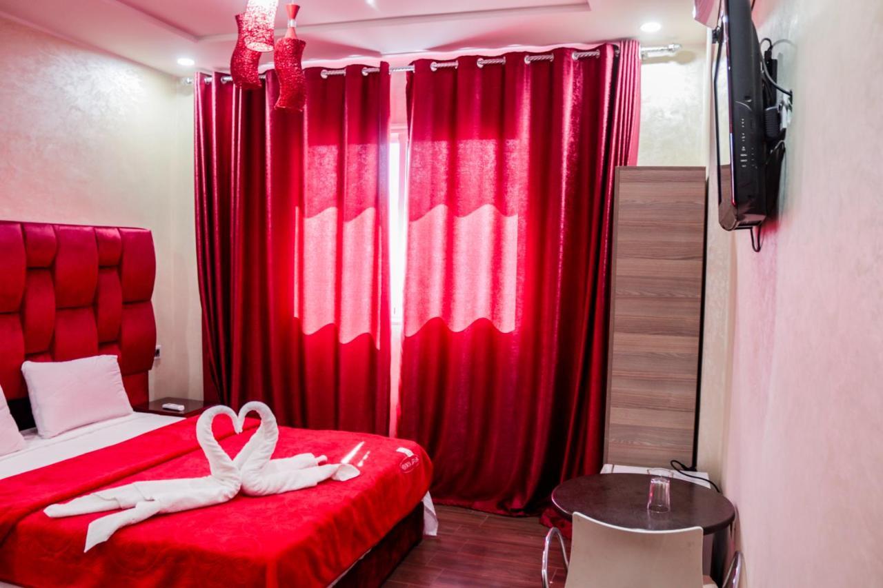 Hotel Borj El Arab Kourigha Esterno foto