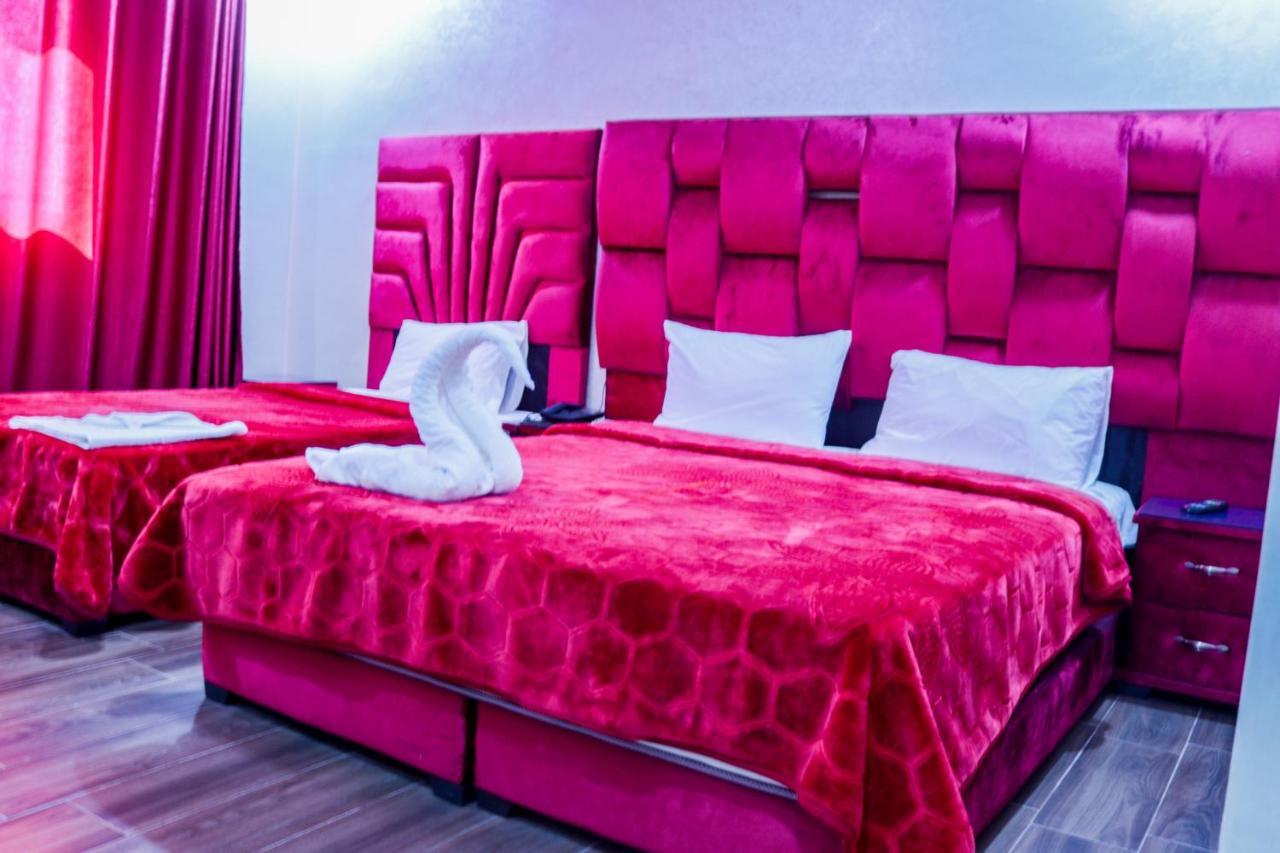 Hotel Borj El Arab Kourigha Esterno foto